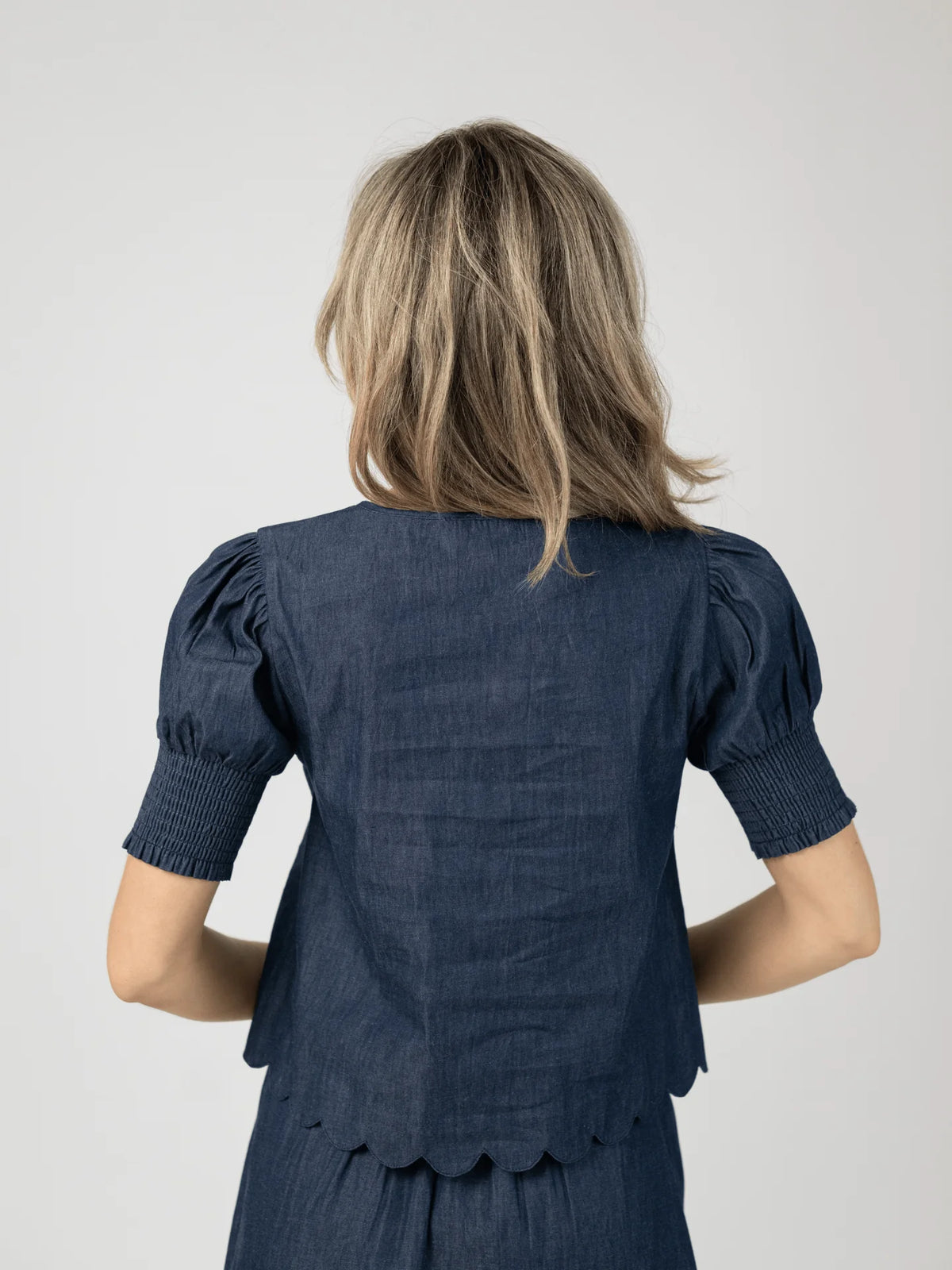 Louisa Top
