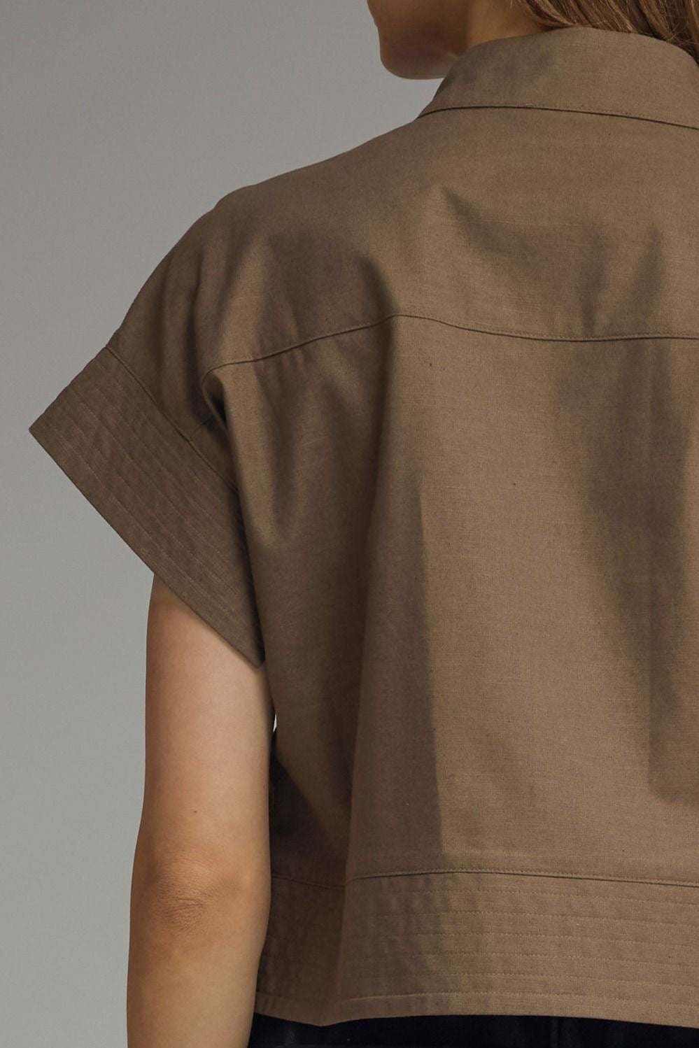 Simmons Brown Top