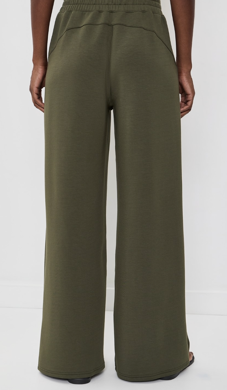 Airessentials Wide Leg Pant